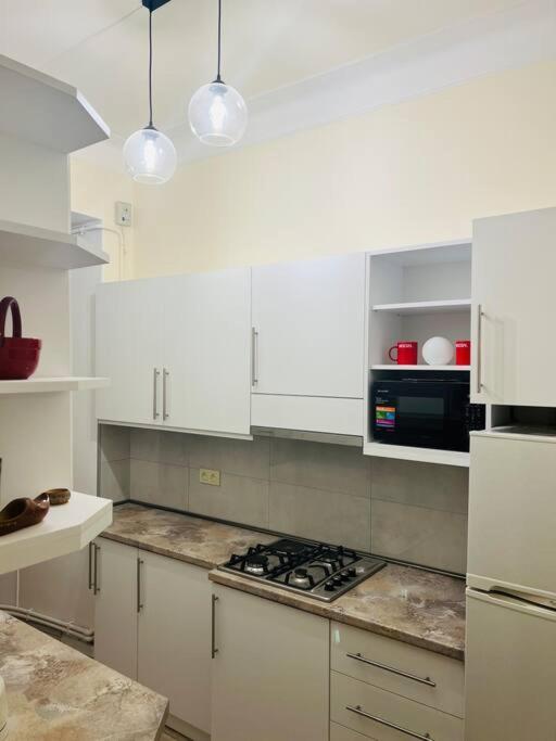 Spacious 2 Bedrooms In The Center Of Ереван Экстерьер фото