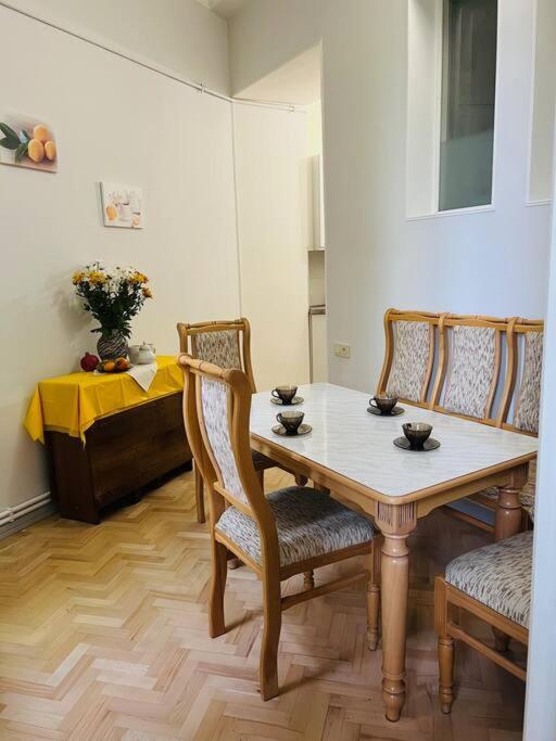 Spacious 2 Bedrooms In The Center Of Ереван Экстерьер фото