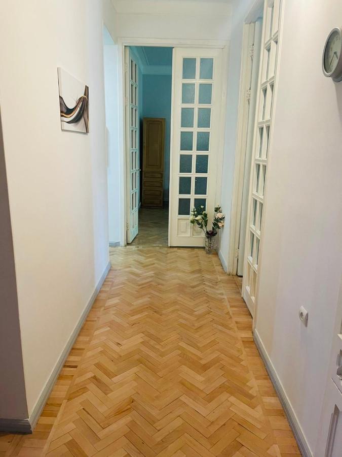 Spacious 2 Bedrooms In The Center Of Ереван Экстерьер фото